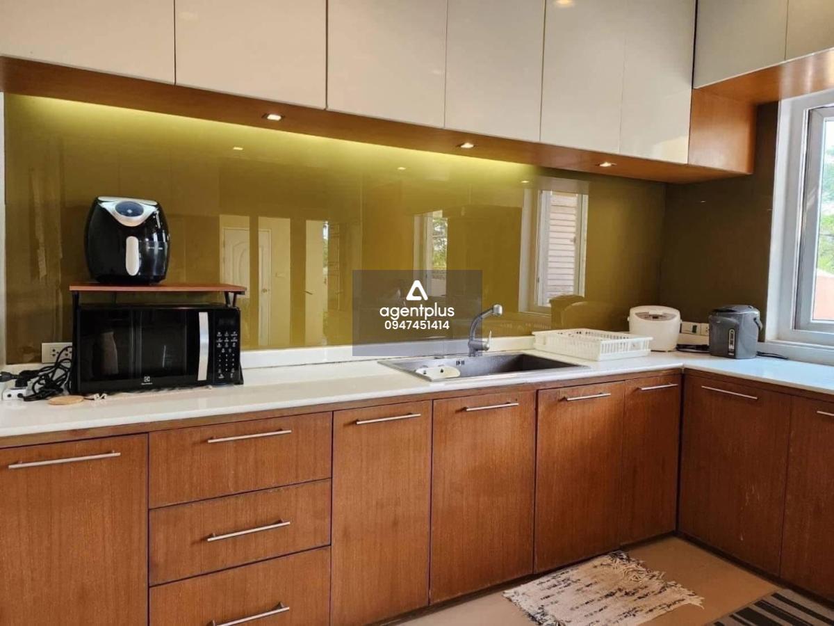 *บ้านหรู 3 ชั้นให้เช่า หมู่บ้าน เลควูด บางนา-ตราด สมุทรปราการ