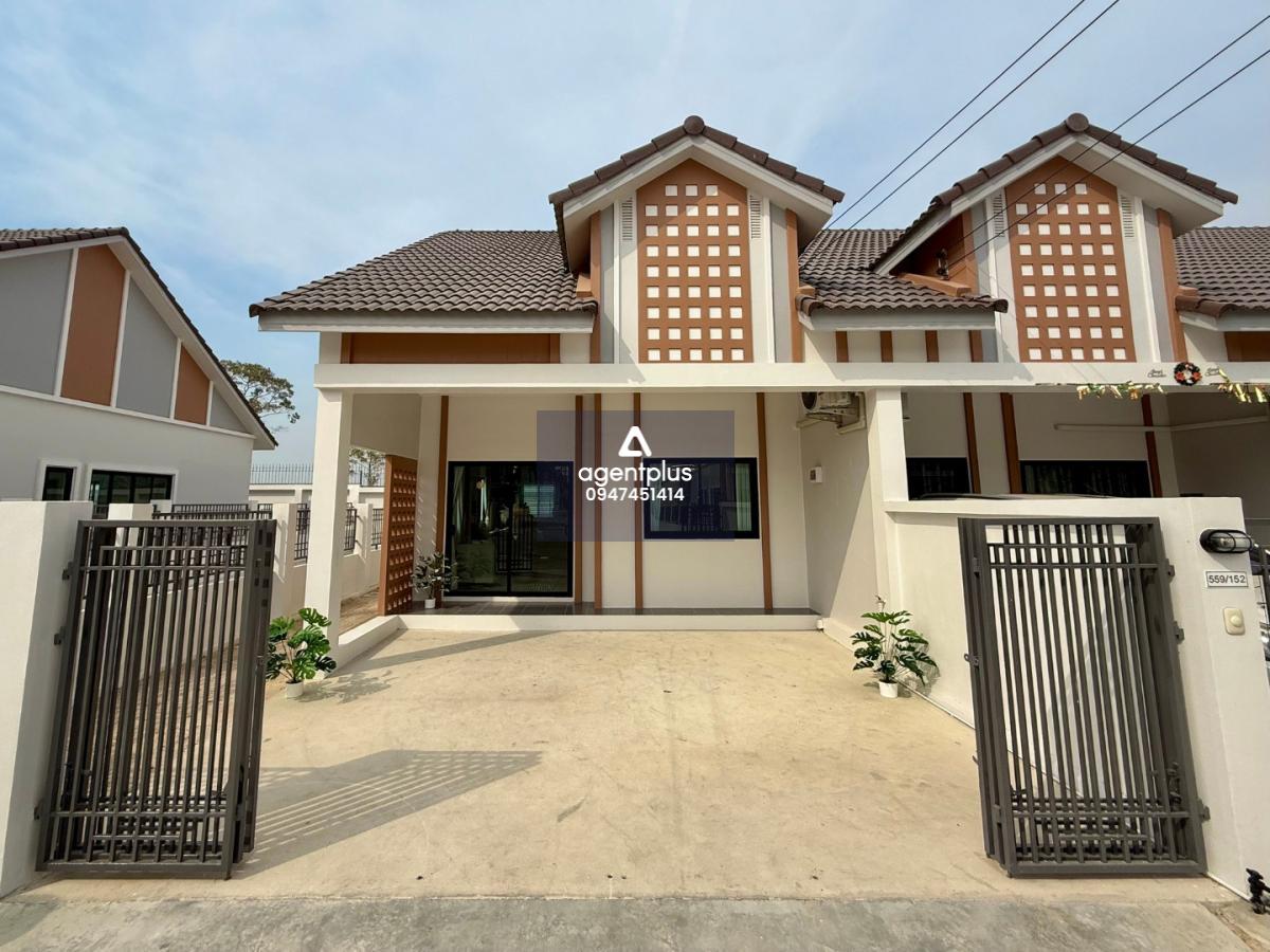 ขายบ้านทาวน์โฮม 1 ชั้น พร้อมขาย  เนินพลับหวาน พัทยา