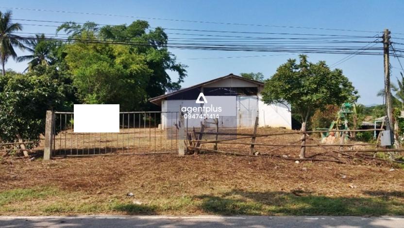 *ขาย ที่ดินพร้อมสิ่งปลูกสร้าง โรงซ่อมรถ อยู่ติดถนนสายบ้านน้ำแวน-บ้านทุ่งหล่ม