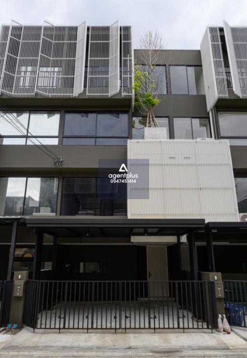 ให้เช่าทาวน์โฮม/โฮมออฟฟิศ 3 ชั้นครึ่ง “Built-In ครบทุกชั้น“ แนวมินิมอล พร้อมเข้าอยู่ทันที โครงการ Nue Hybe Suksawat by Noble ทำเลติดถนนใหญ่เส้นสุขสวัสดิ์-ราษฎร์บูรณะ, ประชาอุทิศ-พระราม2