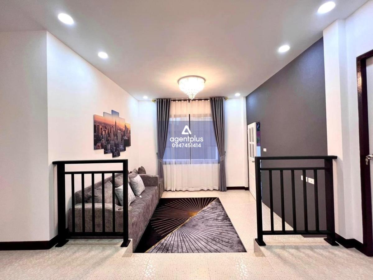 บ้านเดี่ยวตกแต่งพร้อมอยู่   หมู่บ้านบางละมุงโมเดริ์น (โรงโป๊ะ) พัทยา