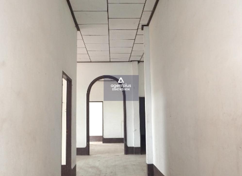 ขายบ้านเดี่ยวชั้นเดียว อยู่ในย่านชุมชนที่อยู่อาศัย สลับพื้นที่เพื่อการเกษตรกรรม ติดกับถนนสายบ้านทุ่ง-บ้านสันป่าก้าว