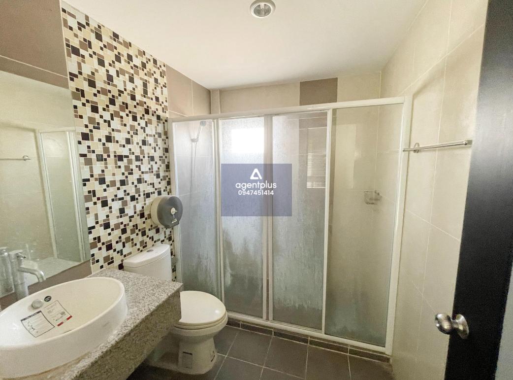 บ้านแฝด 2 ชั้น ติดถนนมิตรสัมพันธ์ เดอะ วิช แอท ข้าวหลาม ในแหล่งชุมชน สาธารณูปโภคพร้อม การเดินทางเข้า-ออกสะดวก