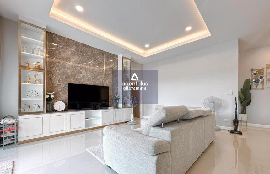 บ้านพูลวิลล่า การ์เดน วิลล์ 7 พร้อมเฟอร์นิเจอร์และเครื่องใช้ไฟฟ้า วิวสระว่ายน้ำ สวนหย่อมส่วนตัว รวมถึงสิ่งอำนวยความสะดวกสามารถเลี้ยงสัตว์ได้ ทำเลเงียบสงบ เหมาะแก่การพักผ่อน