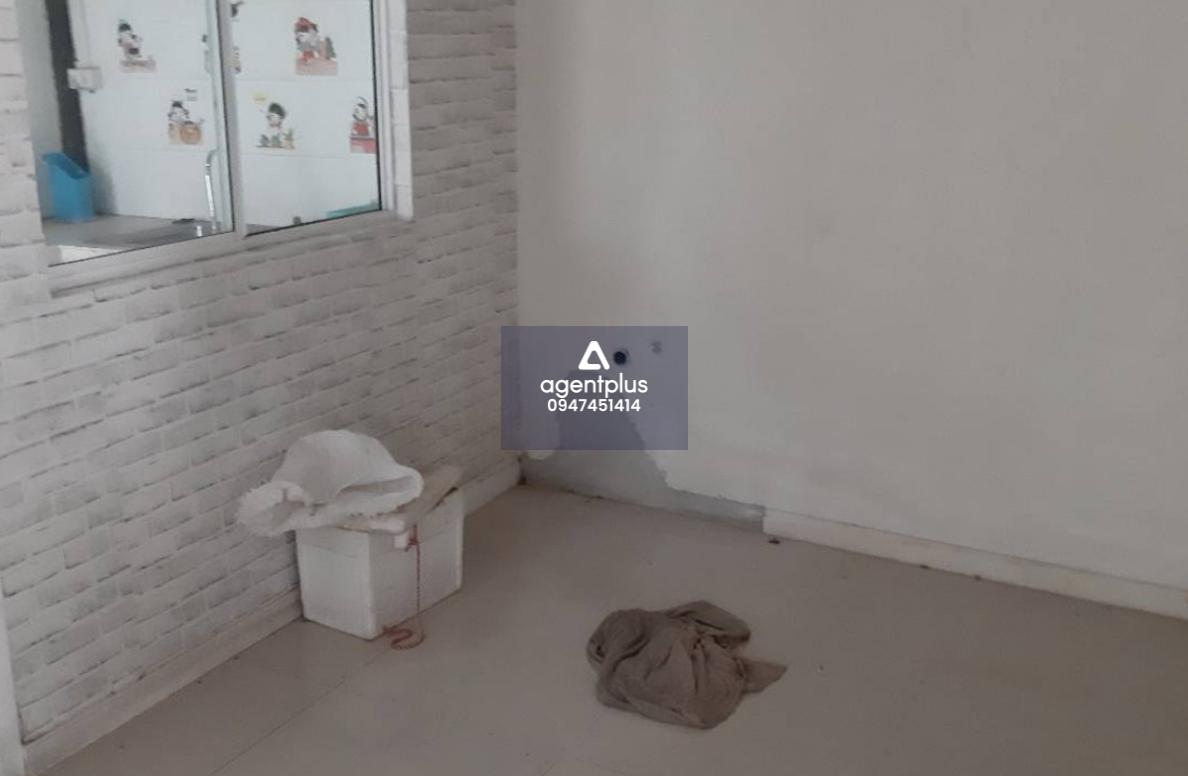 ขายทาวน์เฮ้าส์เปล่า 2 ชั้น หมู่บ้านพฤกษา 95 ทับ 1 ถนนกาญจนาภิเษก เหมาะกับการรีโนเวท