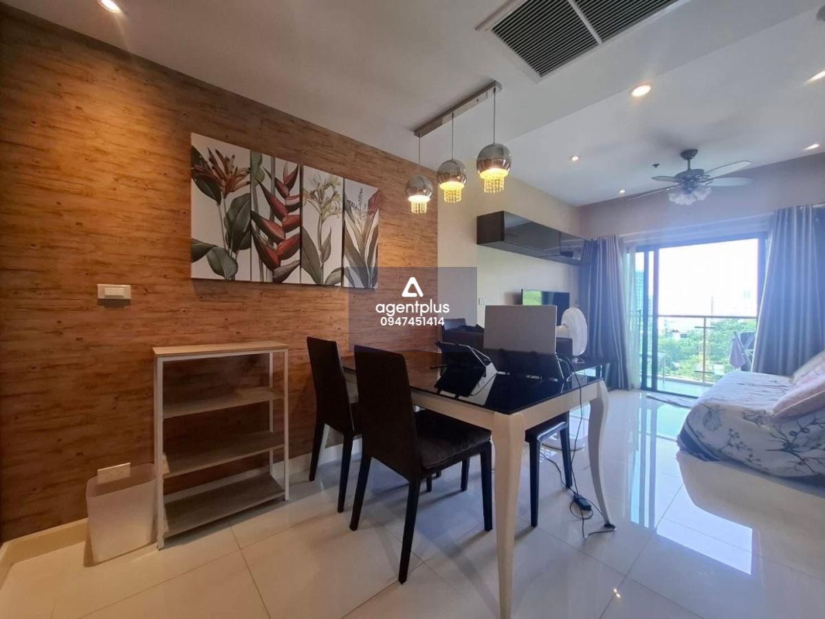 ขาย/ให้เช่าคอนโด 2ห้องนอน The Axis พัทยา วิวทะเล ถนนทัพยา มีอ่างจากุซี่