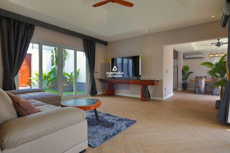 วิลล่าระดับลักชัวรี ทำเลพัทยาตะวันออก | ราคาคุ้มค่า พร้อมเข้าอยู่