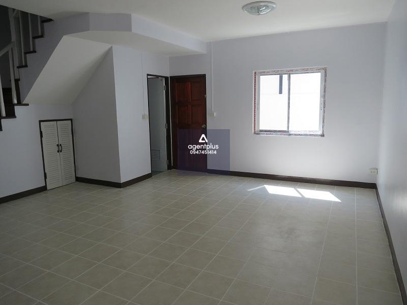 พฤกษา 24 บางน้ำเปรี้ยว ปรับปรุงใหม่ ทาวน์เฮ้าส์ 2 ชั้น การคมนาคมสะดวก ห่างจากถนนสุวินทวงศ์ เพียง 860 เมตร