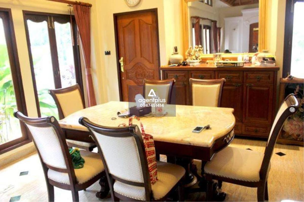 Baan Pool Villa Beautiful Thai Bali style, Na Jomtien, Pattaya,special price Land size 117 sq.wa (468 sq.m) 2 bedrooms 3 bathrooms kitchen living room fully furnished ready to move in 2 parking spaces 24 hour security 7 minutes walk to the beach Plenty of