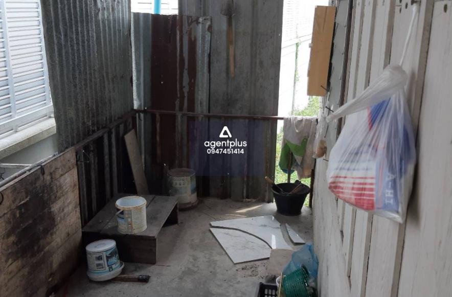 ที่ดินพร้อมบ้านพักอาศัยครึ่งตึกครึ่งไม้ 2 ชั้น บางกร่าง เมืองนนทบุรี