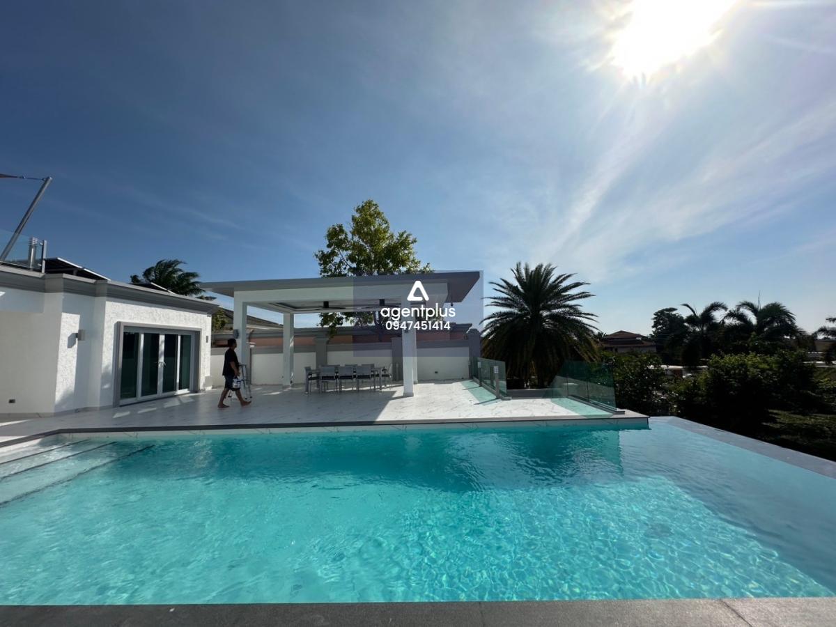 ขายบ้านพูลวิลล่าในโครงการ Siam Royal View เขาตาโล พัทยา ถือเป็นที่พักอาศัยในทำเลทองของเมืองพัทยา 