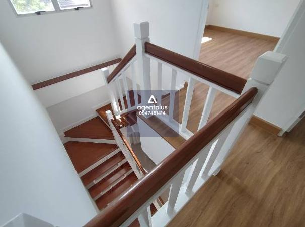 บ้านเดี่ยว 2 ชั้น ทำเลดี เดินทางสะดวก รายล้อมด้วยสถานที่อำนวยความสะดวก โครงการบ้านมณีรินทร์ พาร์ค 2 เมืองปทุมธานี