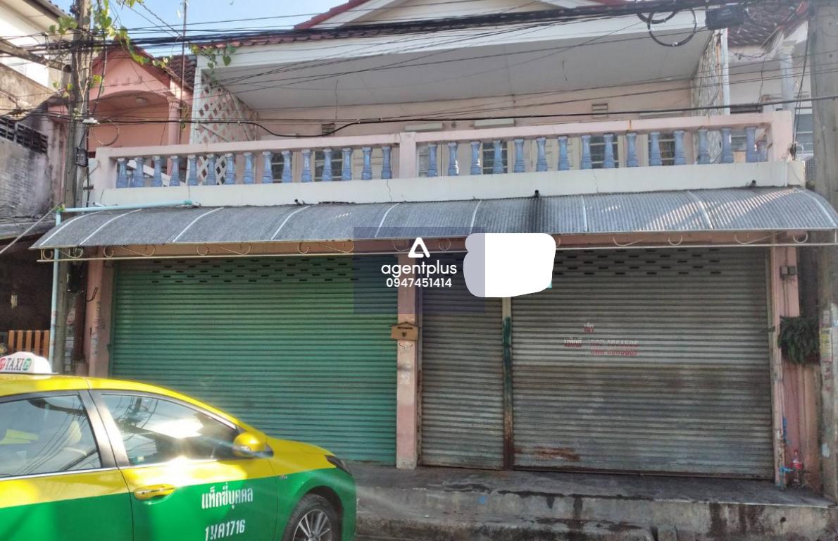 ขายทาวน์เฮ้าส์เปล่า 2 ชั้น โครงการรินทร์ทอง ถนนลำลูกกา 6 ห้องนอน 4 ห้องน้ำ เหมาะกับการรีโนเวท ราคา 2.2 ล้านบาท ล้อมรอบด้วยสิ่งอำนวยความสะดวกมากมาย