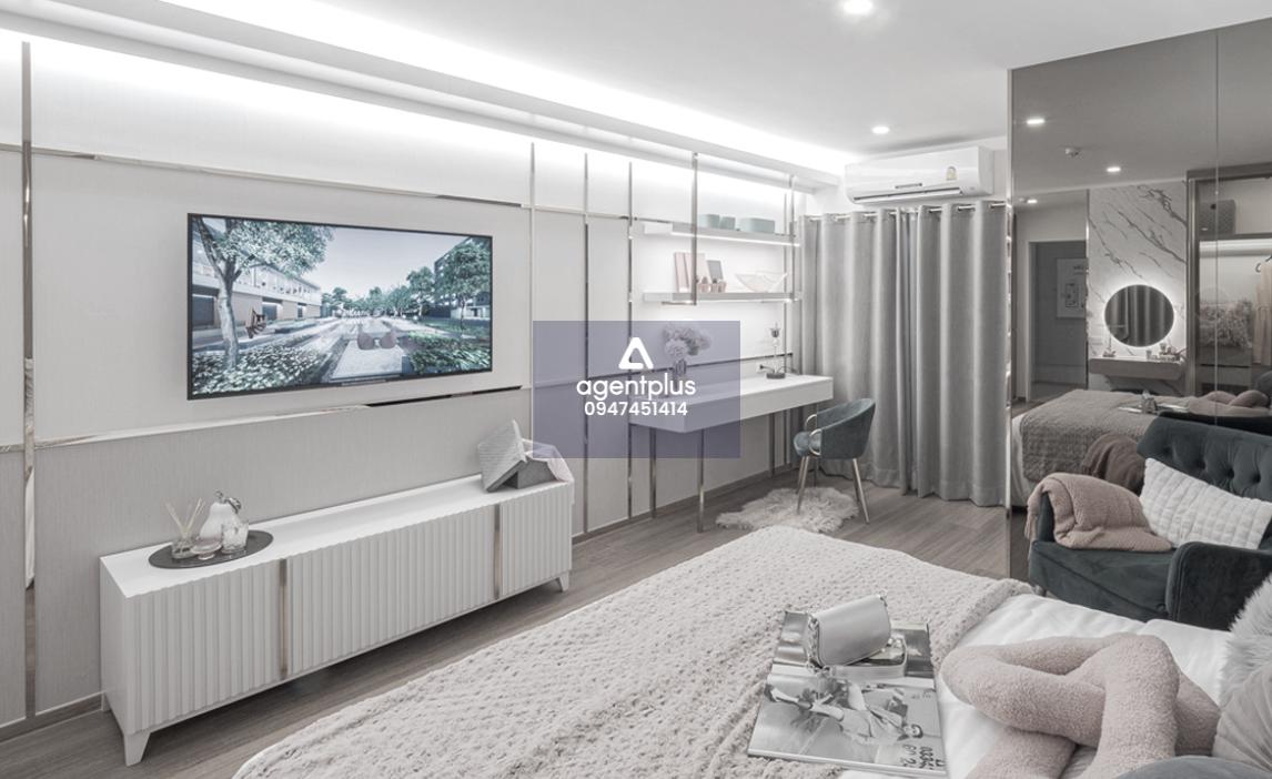 ขายด่วนคอนโด ลุมพินี คอนโดทาวน์ เอกชัย 48 คอนโดพร้อมอยู่ ใกล้ชุมชน เดินทางสะดวก เข้าออกได้หลายเส้นทาง เหมาะสำหรับพักอาศัยหรือปล่อยเช่า