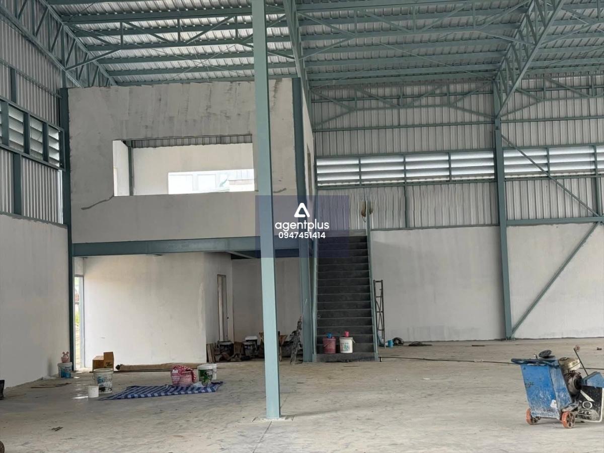 *ให้เช่าโกดังใหม่ พร้อมใช้งาน เลือกขนาดได้ เดินทางสะดวก รถคอนเทนเนอร์เข้าได้ พนัสนิคม ชลบุรี