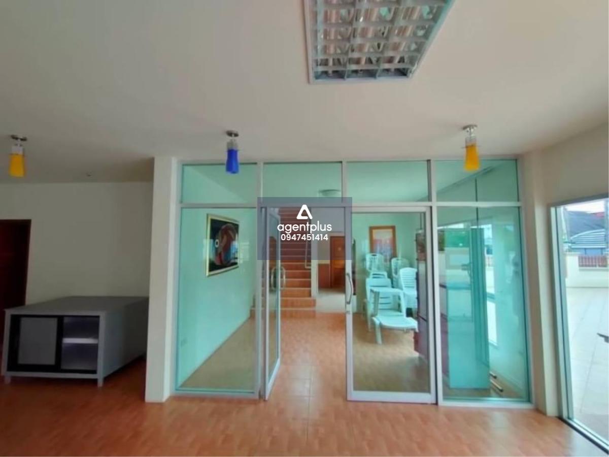 ขายอาคารพาณิชย์ 5 ชั้น 38 ห้อง พัทยา