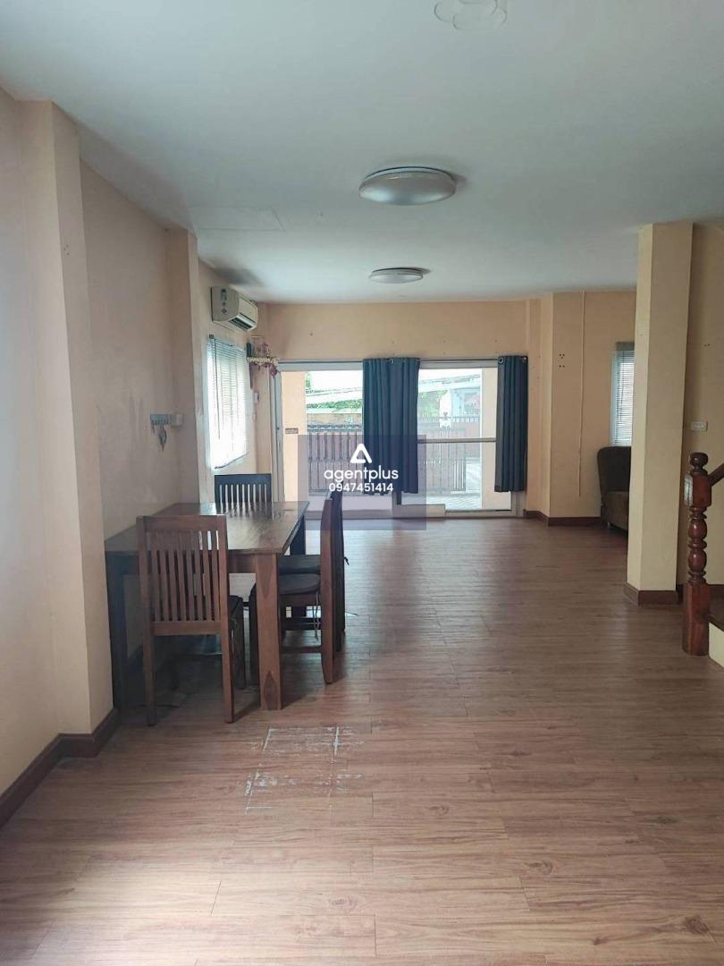 ขายด่วน! บ้านแฝด 45 ตร.วา ซอยหนองไม้แก่น พัทยา พื้นที่เหลือสร้างสระได้