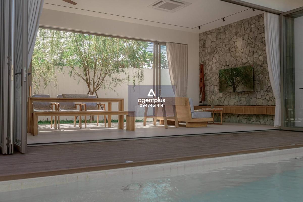 ขายพูลวิลล่าหรูพัทยา พร้อมเข้าอยู่