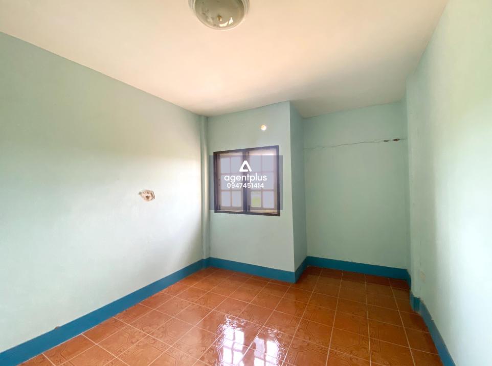 ทาวน์เฮ้าส์ โครงการนำโชค เมืองระยอง ทาวน์เฮ้าส์ 2 ชั้น ทำเลดีติดถนนตรอกยายชา