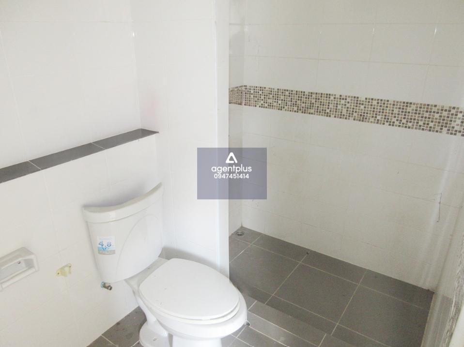 โครงการพรภิรมย์ นิคมพัฒนา บ้านแฝดชั้นเดียว ทำเลดี เดินทางเข้า-ออกสะดวก อยู่ในแหล่งชุมชน