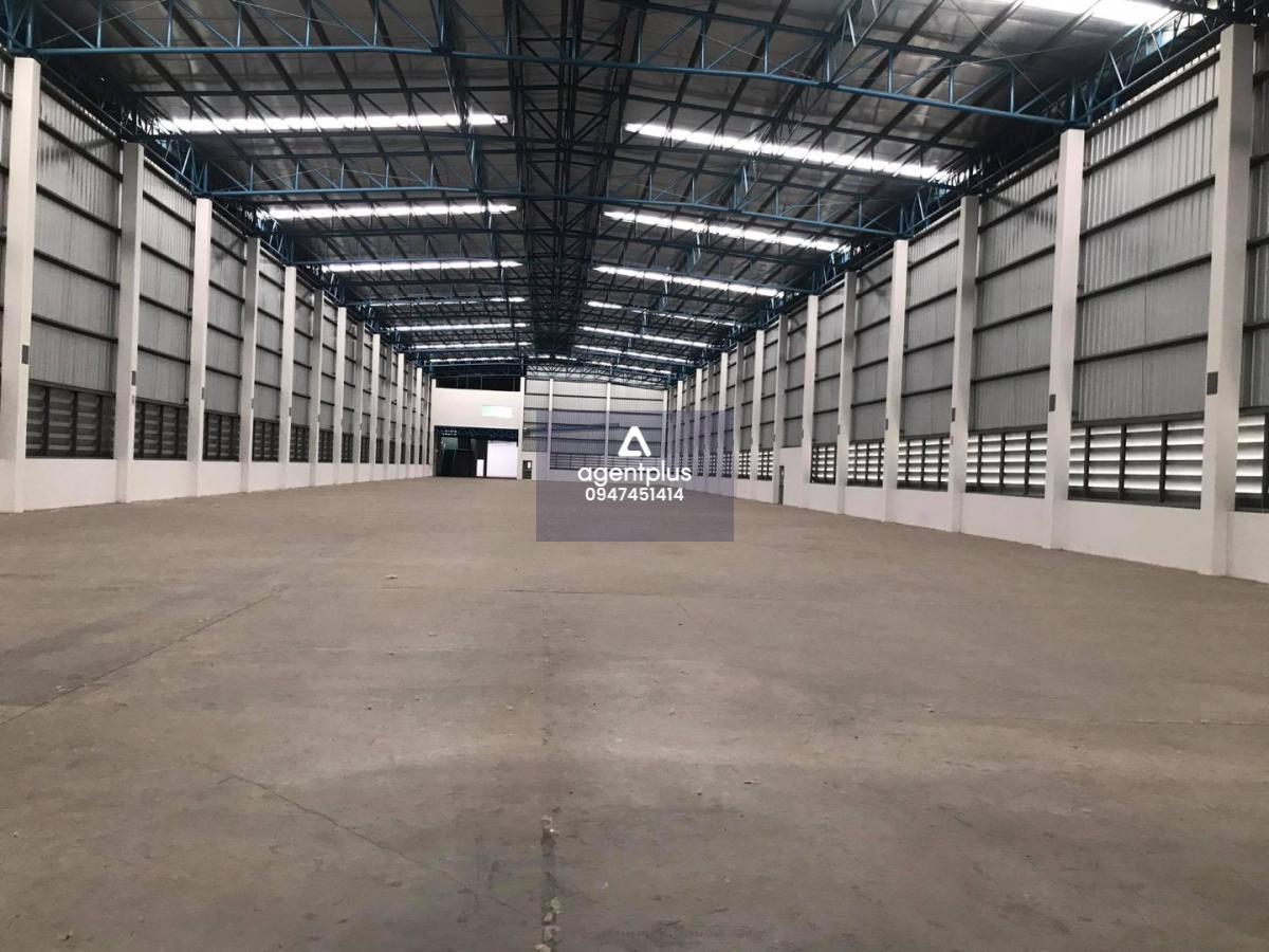 *โกดัง โรงงานให้เช่า ลาดกระบัง ใก้ลสนามบินสุวรรณภูมิ สมมุทรปราการ