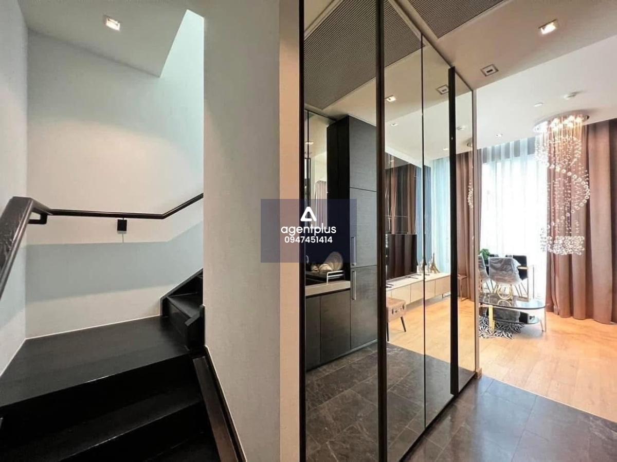 ให้เช่าคอนโดหรู 28 Chidlom ห้องมุม duplex เฟอร์ครบ ใกล้บีทีเอสเพียง300เมตร