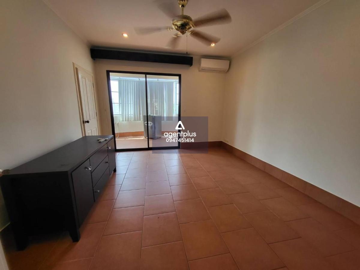 ทาวน์เฮาส์ 2 ชั้น โครงการหมู่บ้านสวนสุวัฒนา พัทยา