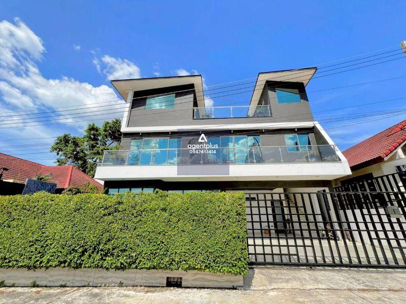 *ขายบ้านพูลวิลล่าหรู สไตล์โมเดิร์น ใกล้ตลาดเทพประสิทธิ์