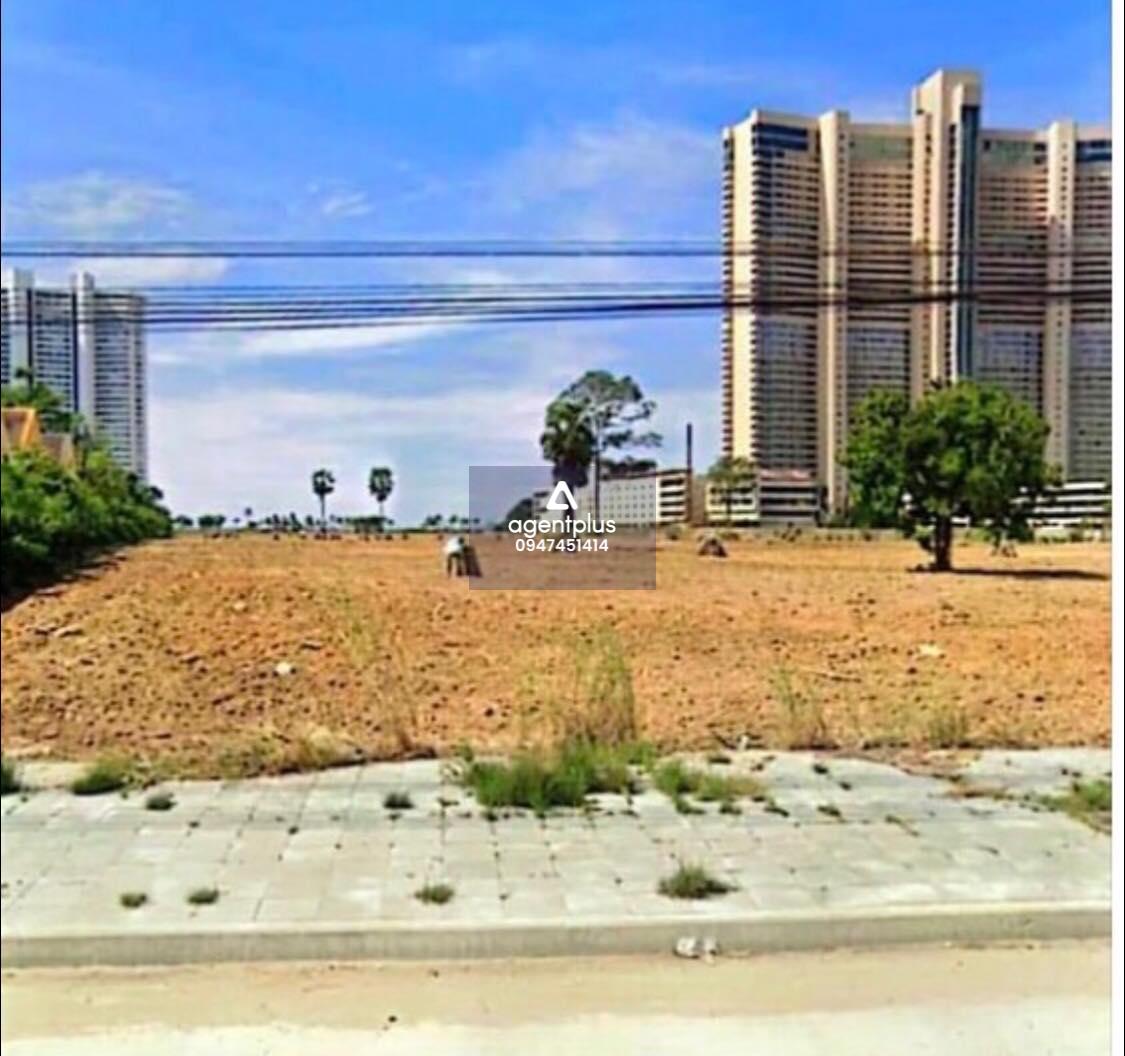 * ขายที่ดินติดทะเล ติดถนนสุขุมวิท นาจอมเทียน สัตหีบ เมืองพัทยา ชลบุรี