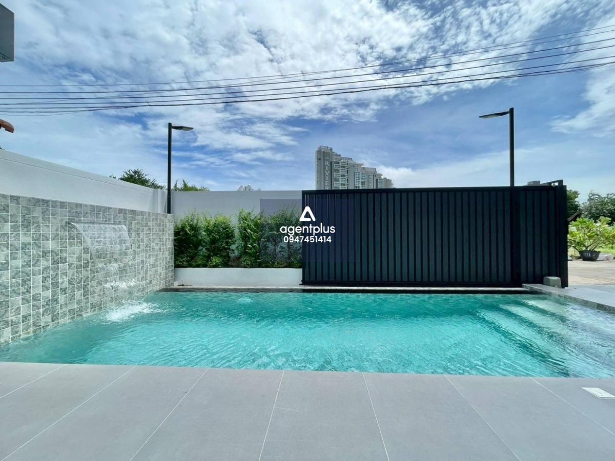 พูลวิลล่าฝั่งทะเล ห่างจอมเทียน 700 ม. ทำเลทอง ปล่อยเช่ารายวันได้ พร้อมเฟอร์ครบ