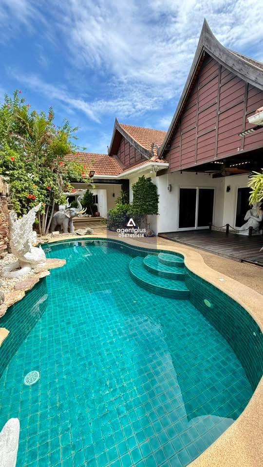 *ขายบ้านวิวทะเล วิลล่า จอมเทียน ทำเลดีใกล้หาด พัทยา