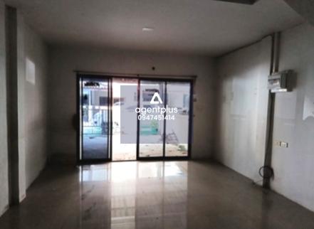 ขายด่วน ทาวน์เฮ้าส์ 2 ชั้น สุขใจ วิลล่า เฟส 6 ฟังก์ชันครบ