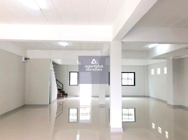 ขายอาคารพาณิชย์ 3 ชั้น จำนวน 2 คูหา (เปิดทะลุถึงกัน) เหมาะสำหรับทำการค้า