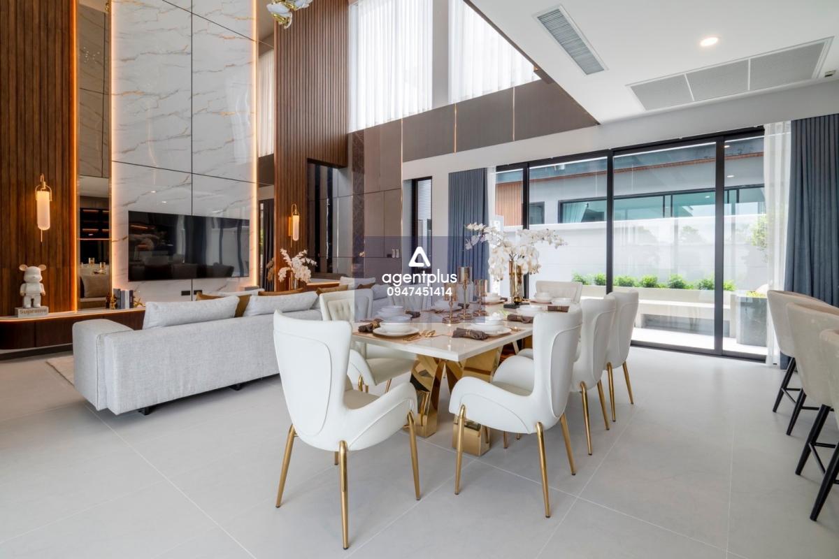 ขาย บ้านเดี่ยวพูลวิลล่า Luxury มาบประชัน บ้านสวยระดับพรีเมียม พร้อมเข้าอยู่