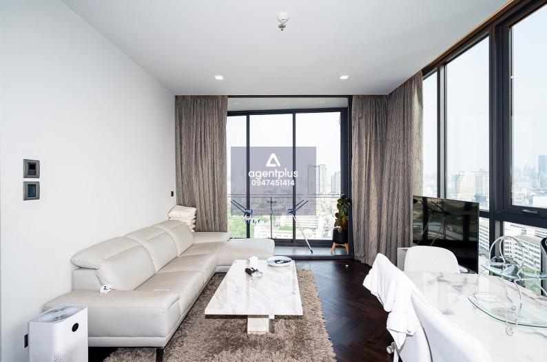 คอนโดลักชัวรี เดอะ โมนูเมนต์ สนามเป้า  ใจกลางพญาไท วิวเมืองสุดหรู ใกล้ BTS สนามเป้า