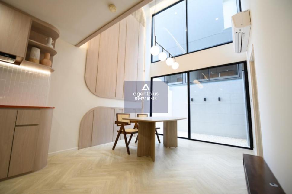 ให้เช่าทาวน์โฮม/โฮมออฟฟิศ 3 ชั้นครึ่ง “Built-In ครบทุกชั้น“ แนวมินิมอล พร้อมเข้าอยู่ทันที โครงการ Nue Hybe Suksawat by Noble ทำเลติดถนนใหญ่เส้นสุขสวัสดิ์-ราษฎร์บูรณะ, ประชาอุทิศ-พระราม2