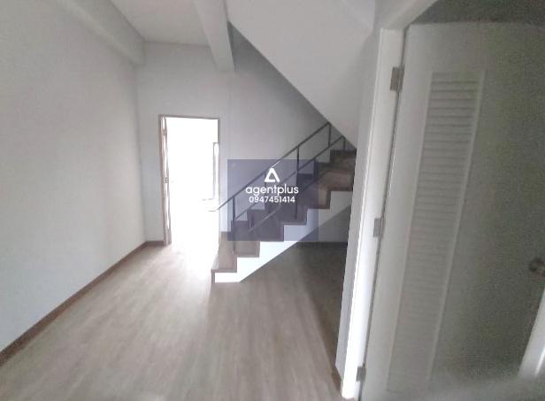 ขายอาคารพาณิชย์ 3 ชั้น จำนวน 2 คูหา (เปิดทะลุถึงกัน) เหมาะสำหรับทำการค้า