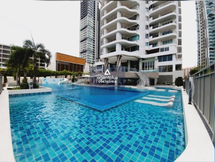 คอนโดใกล้ทะเล ราคาพิเศษ ห้อมพร้อมเข้าอยู่ ชื่อต่างชาติ La Royale Beach จอมเทียน พัทยา