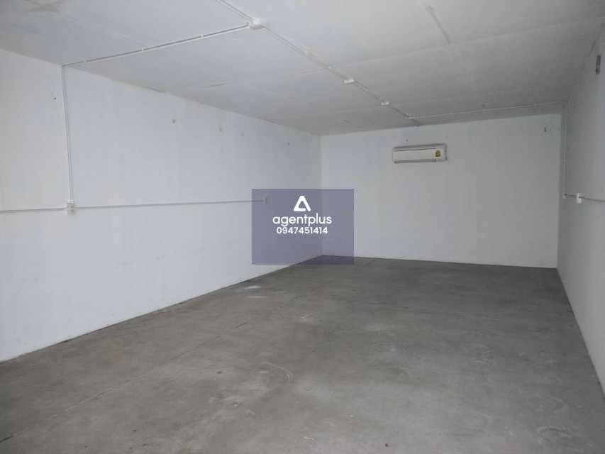 โกดังให้เช่า  ทำเป็นสำนักงาน หรือจะทำเป็นห้องไลฟ์สดขายสินค้า 