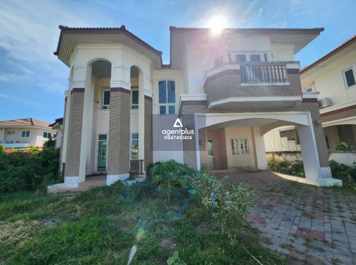 ขายบ้านเดี่ยว เดอวิลล์ ศรีนครินทร์ บ้านเดี่ยว 2 ชั้น ขนาดกะทัดรัด เหมาะสำหรับครอบครัวขนาดเล็ก