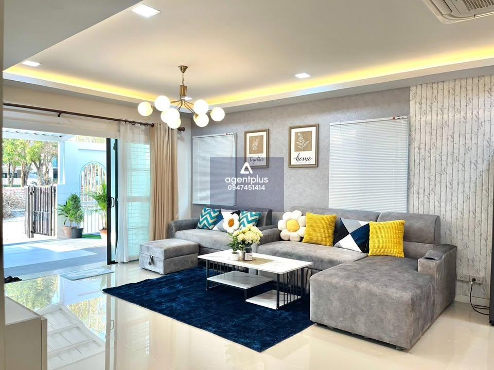 ห้เช่าบ้านแฝด สไตล์บ้านเดี่ยว | ทำเลบางละมุง | Pet Friendly 