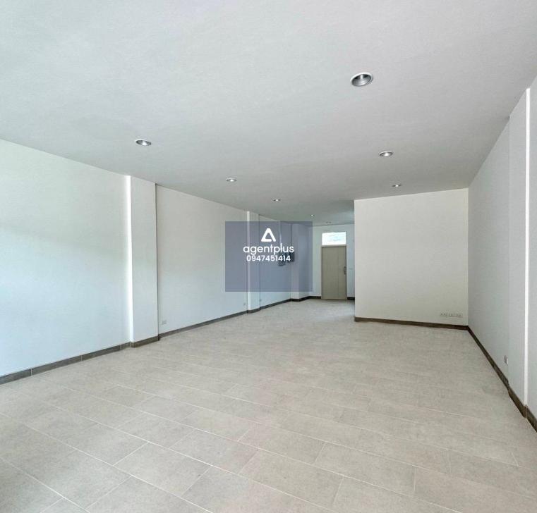 The Glowing Bangpoo โฮมออฟฟิศ 4.5 ชั้น ที่รวมทั้ง \ พื้นที่ทำงาน–พักอาศัย\  ในหลังเดียว