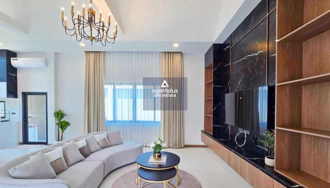 รีบด่วน ราคานี้มีเพียงสามหลังเท่านั้น! บ้านเดี่ยวหนึ่งชั้น สไตล์นอนเด็กเพดานสูงโปร่งสบายไม่อึดอัด มาพร้อมสระว่ายน้ำส่วนตัว 3 ห้องนอน 4 ห้องน้ำ