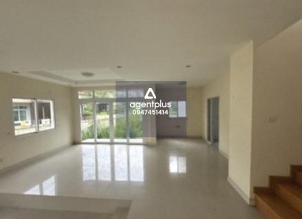 ขาย บ้านเดี่ยว เดอะบูเลอวาร์ด ศรีราชา หรู ดีไซน์โมเดิร์น บนทำเลคุณภาพ พร้อมเข้าอยู่