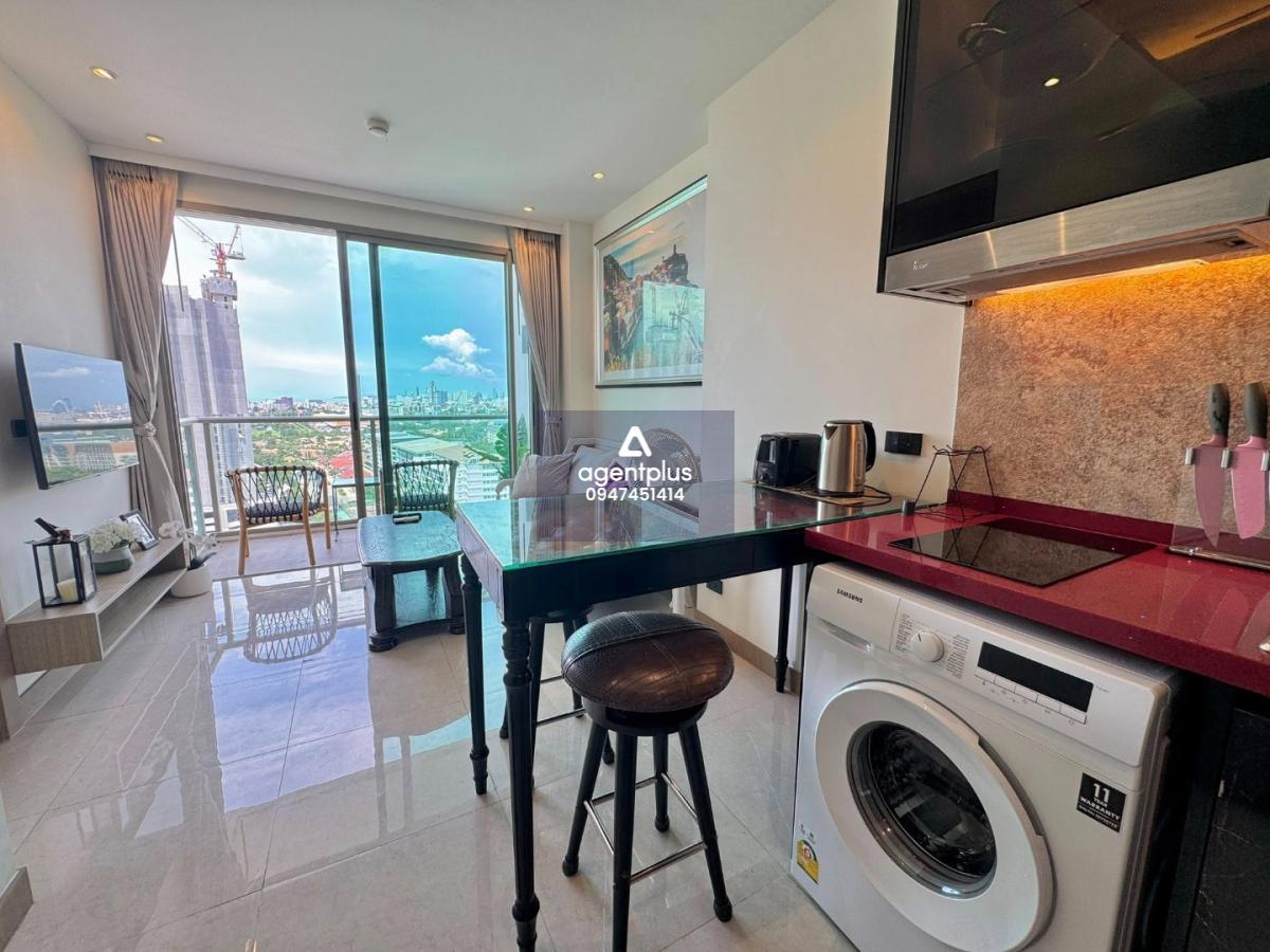 *ให้เช่าคอนโดวิวทะเลและเมือง เดอะ ริเวียร่า โอเชี่ยน ไดร์ฟ พัทยา