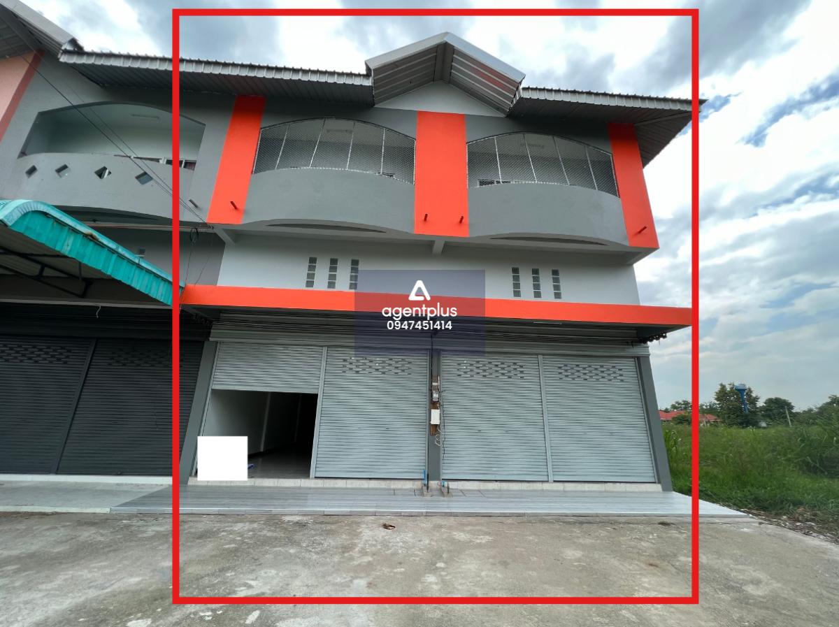 ขายอาคารพาณิชย์ 2.5 ชั้น (2 คูหาติดกัน) – มหาโพธิ ทำเลค้าขายดีมาก พื้นที่กว้างใช้งานได้เต็มที่