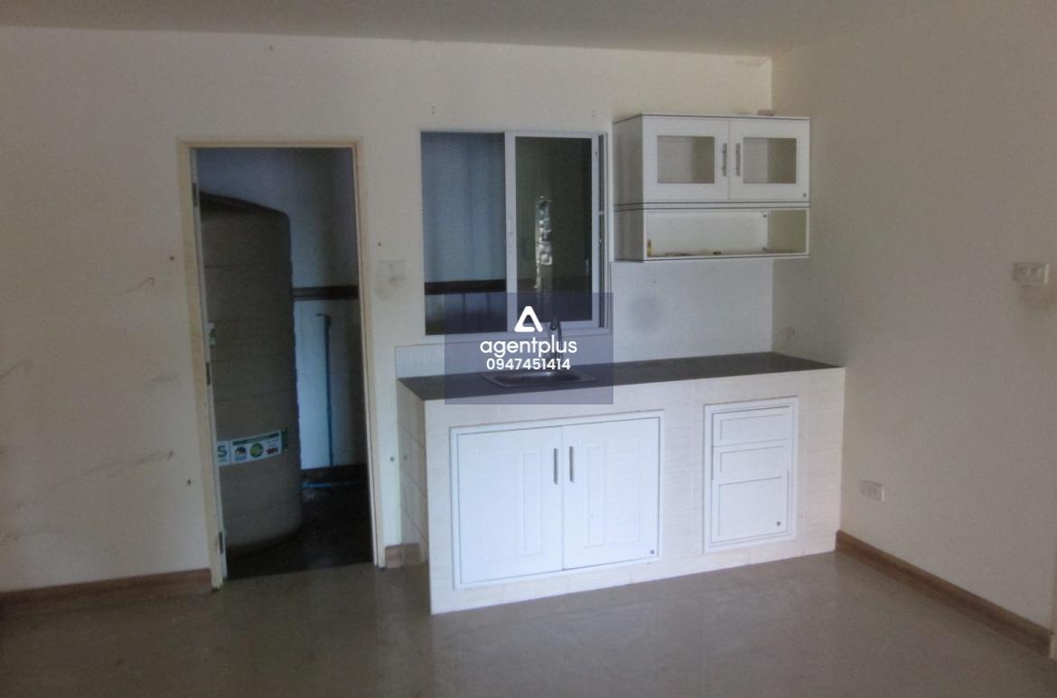 ขายด่วนทาวน์เอ้าส์เปล่า 2 ชั้น โครงการเดอะมิกซ์ ใกล้สิ่งอำนวยความสะดวกมากมาย ถนนสายปากร่วม-ปลวกแดง (รย.3013)