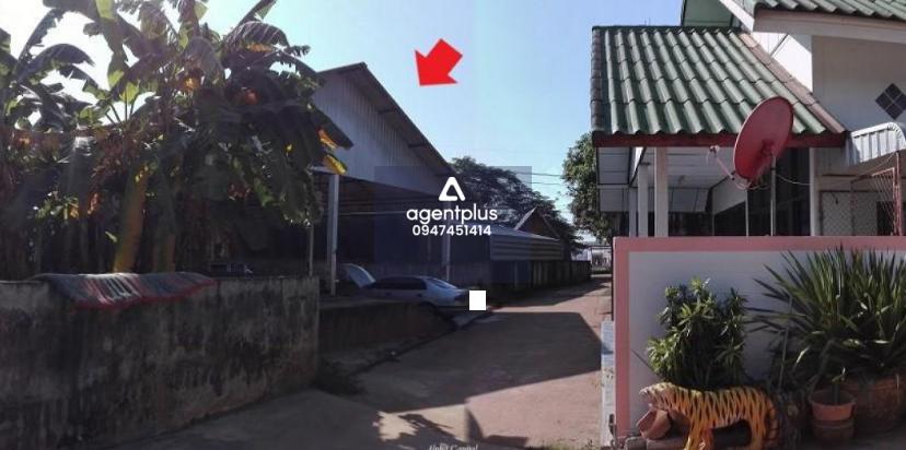 *ขาย อู่ซ่อมรถ  ห่างจากถนนสายดอนเชียงบาน-นาหว้า ประมาณ 20 เมตร