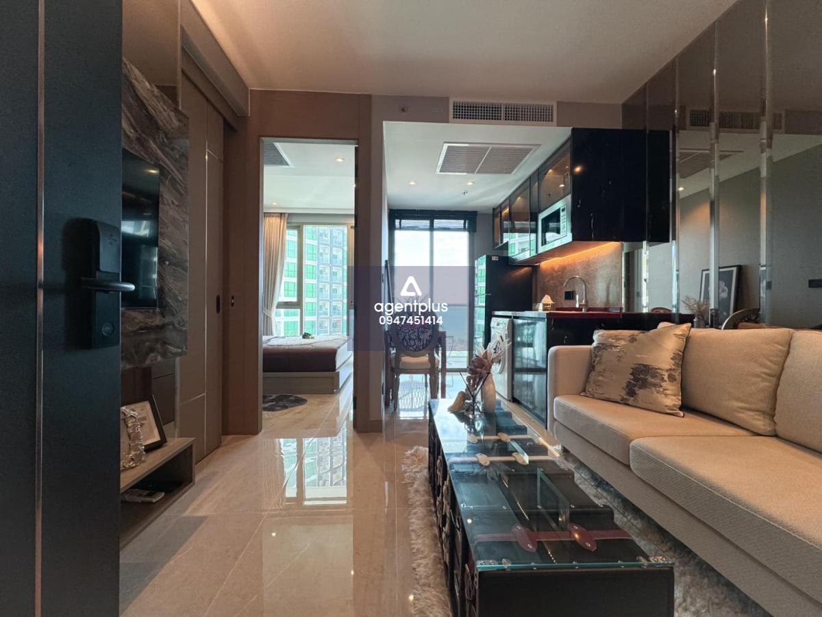 คอนโดวิวทะเล ราคาพิเศษ ห้องพี้อมเข้าอยู่ The Riviera Ocean Drive พัทยา