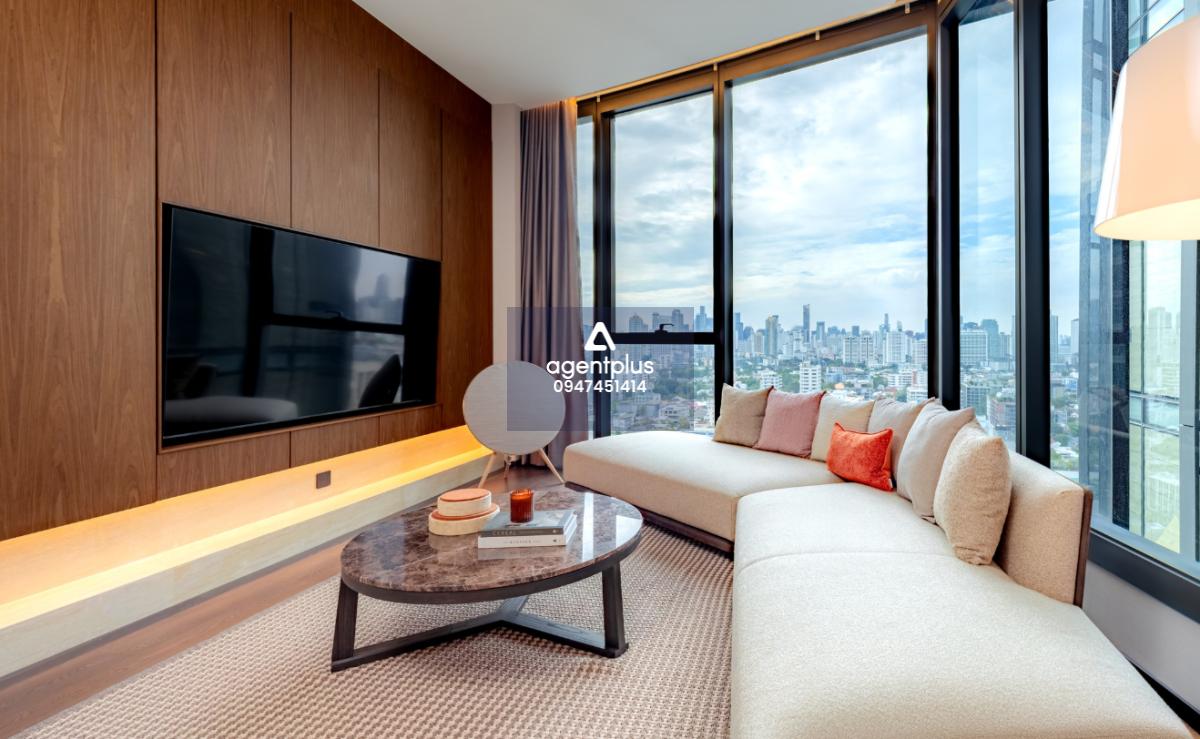 คอนโดหรู เอสทีค ทองหล่อ ใจกลางทองหล่อ พร้อมอยู่ ความสะดวกสบายครบ